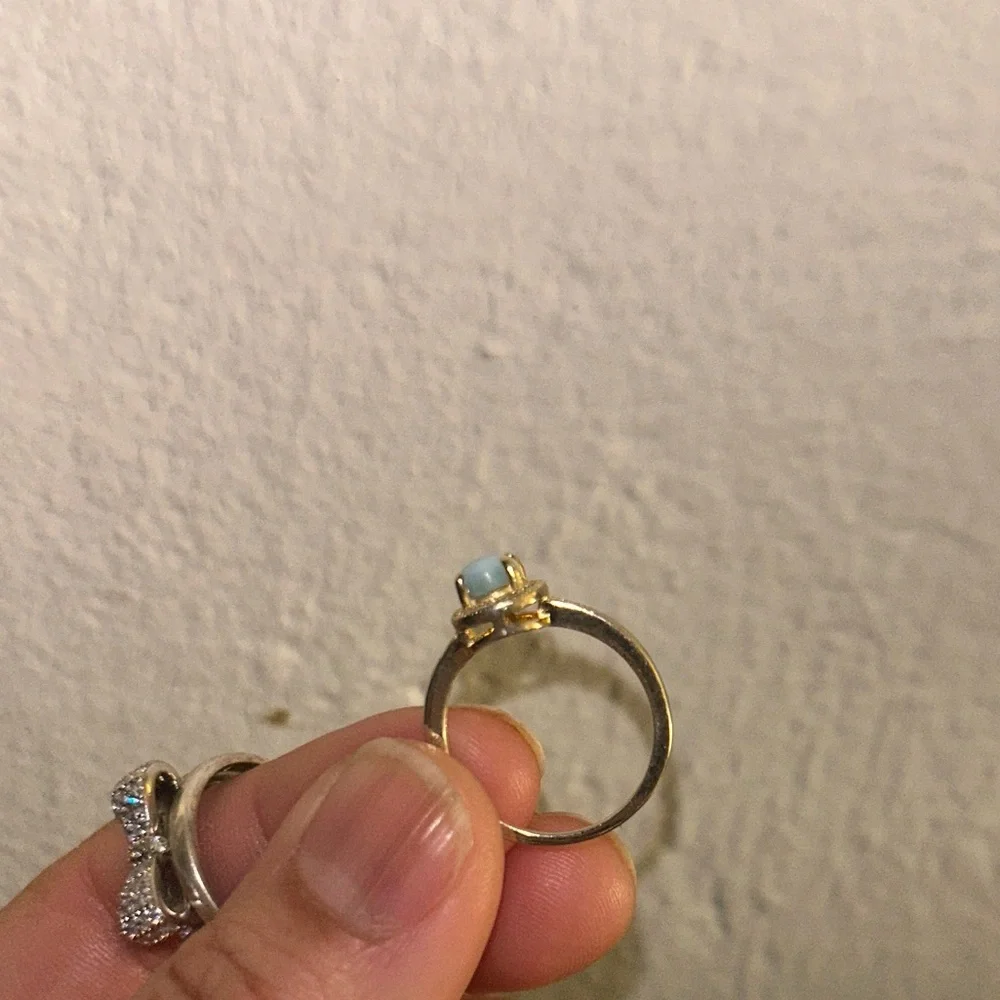 Elegant Gold and Silver Tone Opal Ring Sz 7